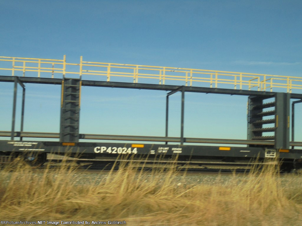 CP 420244 parked with CP 3128